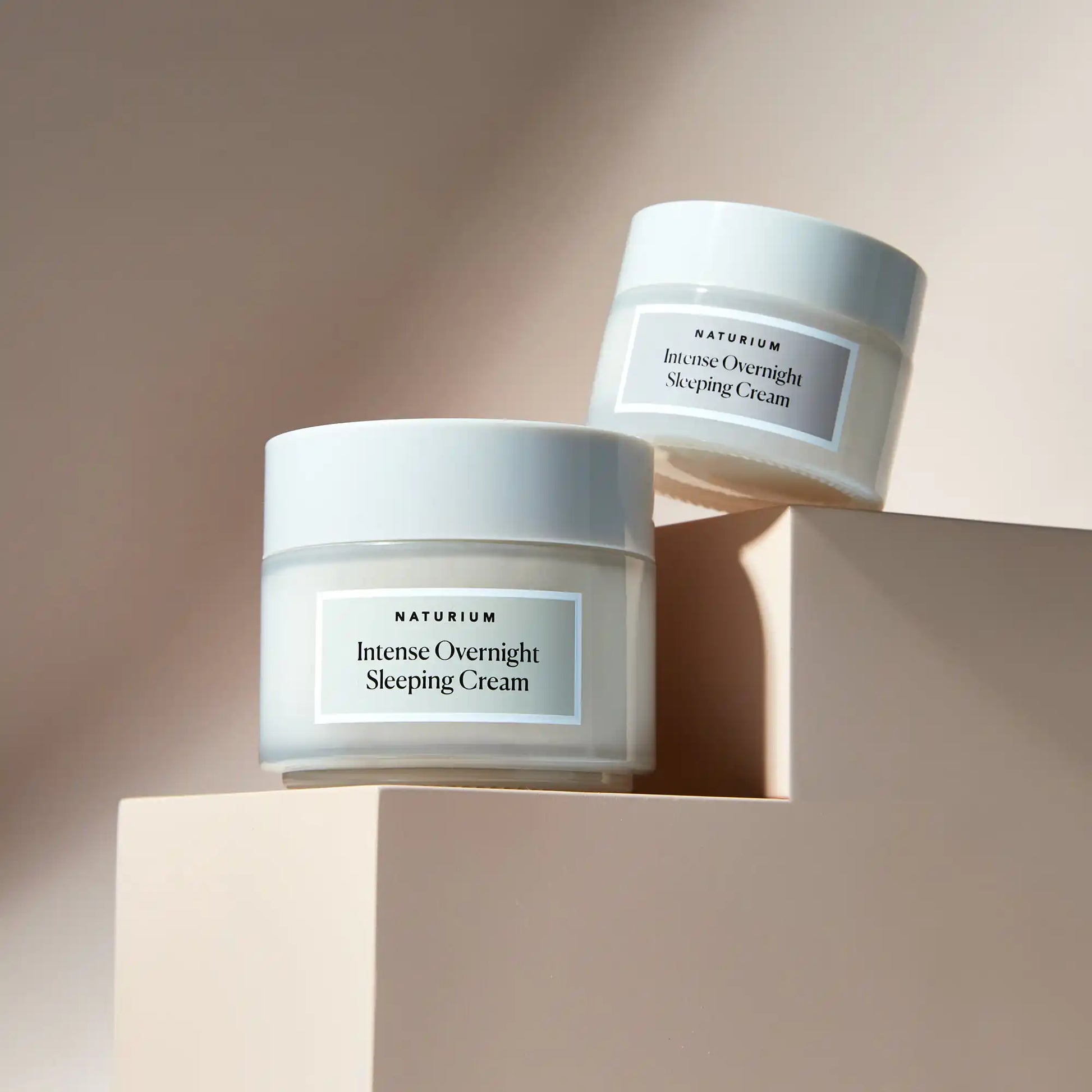 intense-overnight-sleeping-cream-jumbo-b7 11_18_2021_Naturium0552-crop.webp