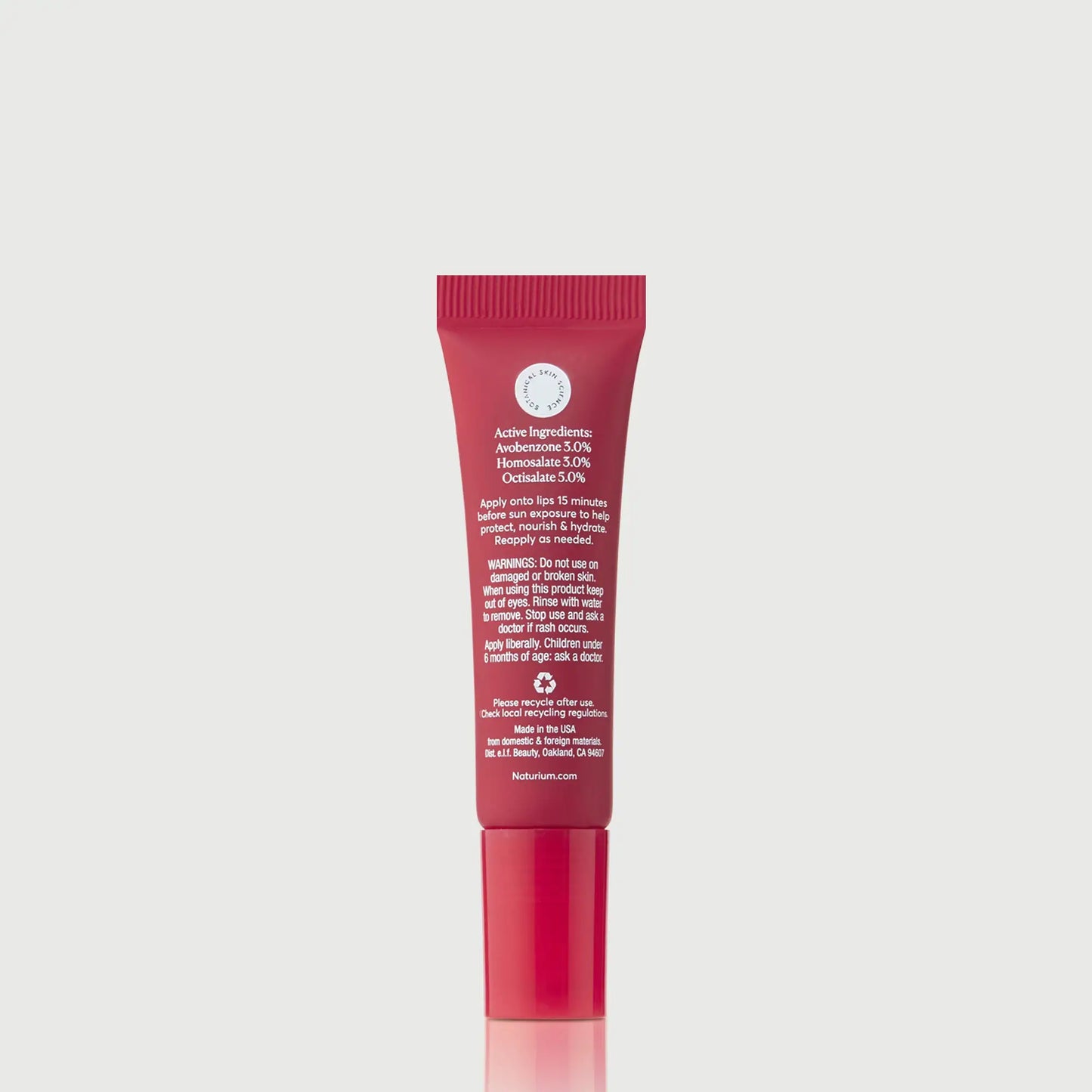 phyto-glow-lip-balm-spf-45-oasis-g5 NATR-10125_PhytoGlow_SPF_Oasis_primary_capon_back_bonebkgd_1.webp
