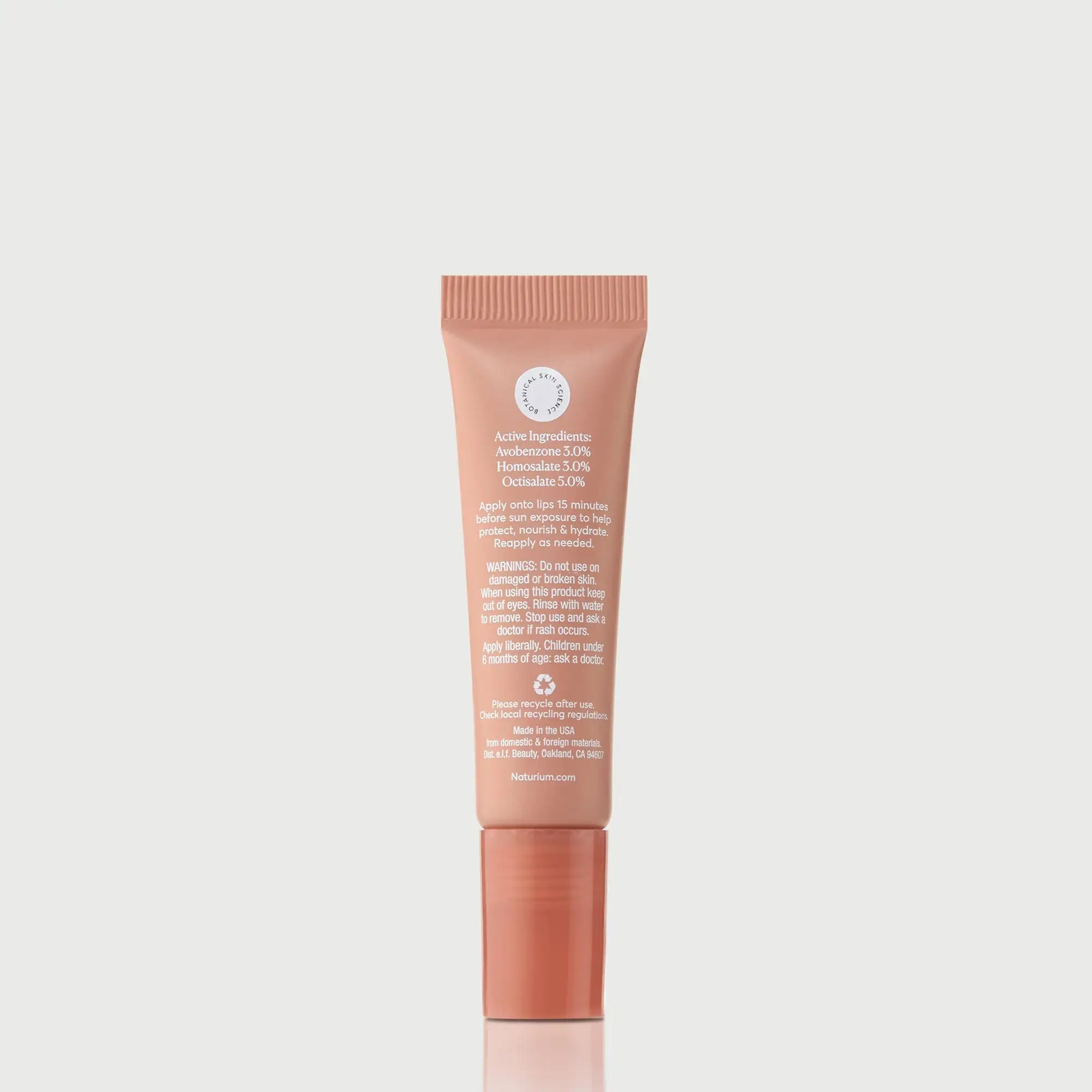 phyto-glow-lip-balm-spf-45-getaway-d8 NATR-10126_PhytoGlow_SPF_Getaway_primary_capon_back_bonebkgd_1.webp