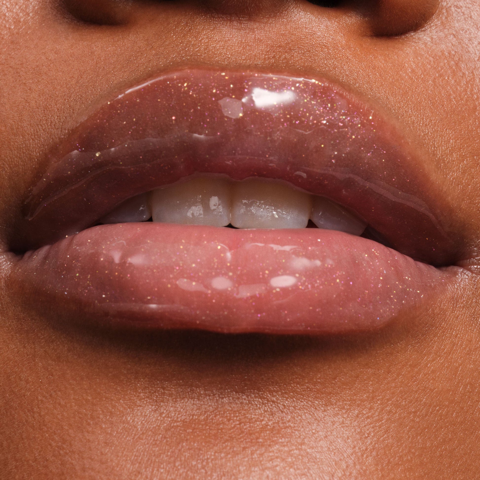 phyto-glow-lip-balm-shimmer-stardust-i4 NATR-10131-Phyto-Glow-Lip-Hover-Stardust.jpg