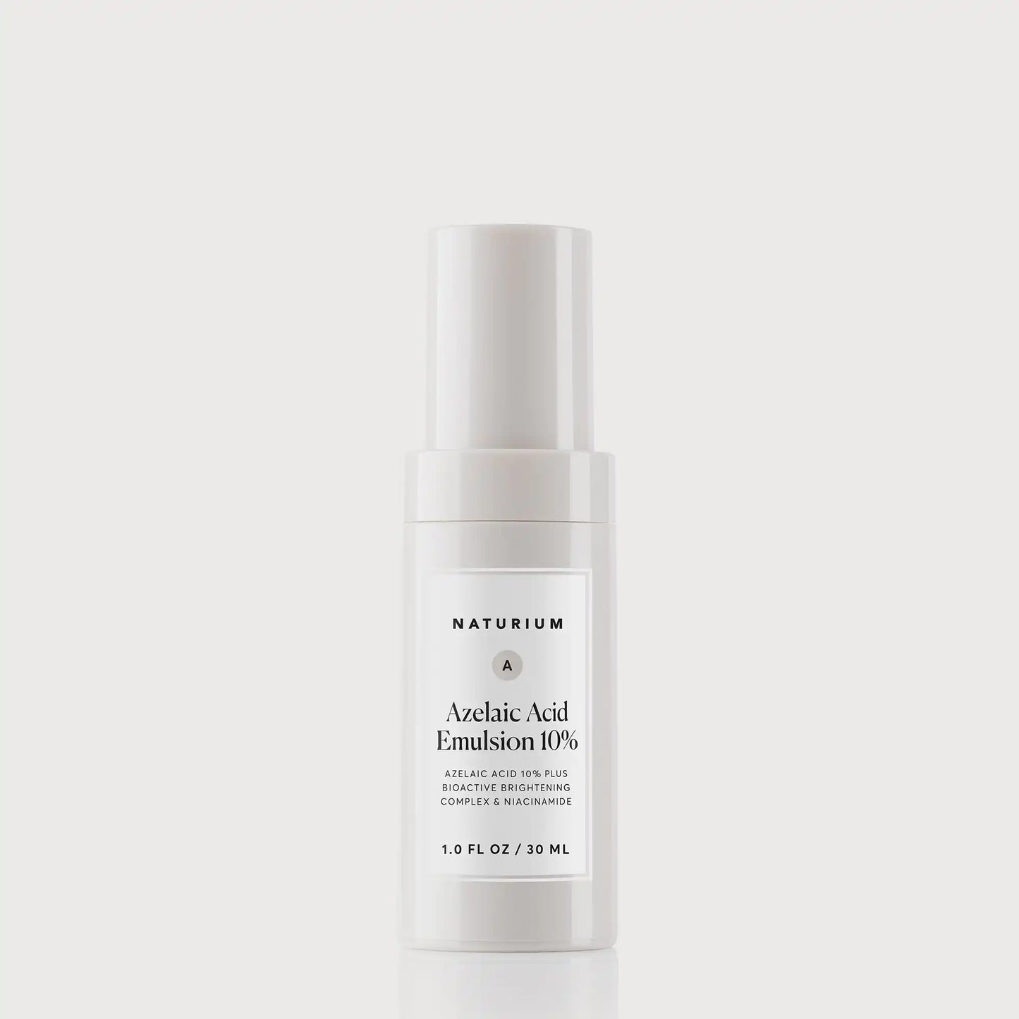 azelaic-acid-emulsion-10-y6 NATR_Azelaic-Acid-Emulsion-10_Cap-on.webp